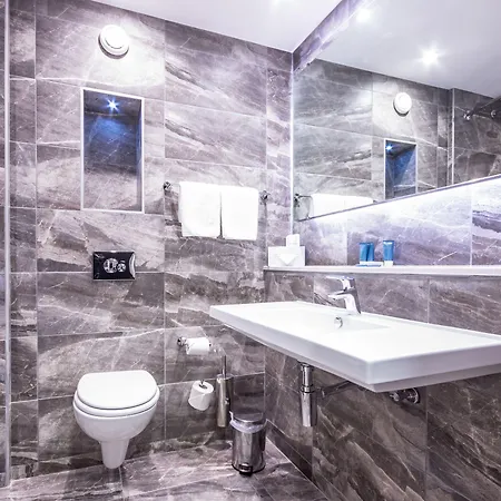 فندق Talbot Stillorgan 4*