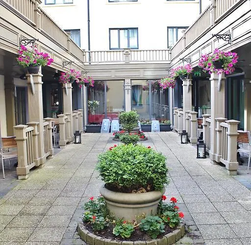 Отель Talbot Stillorgan 4*